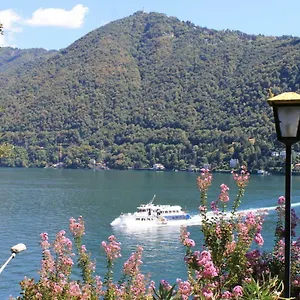 住宿加早餐酒店 Lakeviewcabin, 科莫